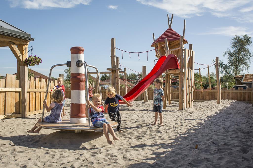 דה בורג Vakantiepark Dennenoord מראה חיצוני תמונה